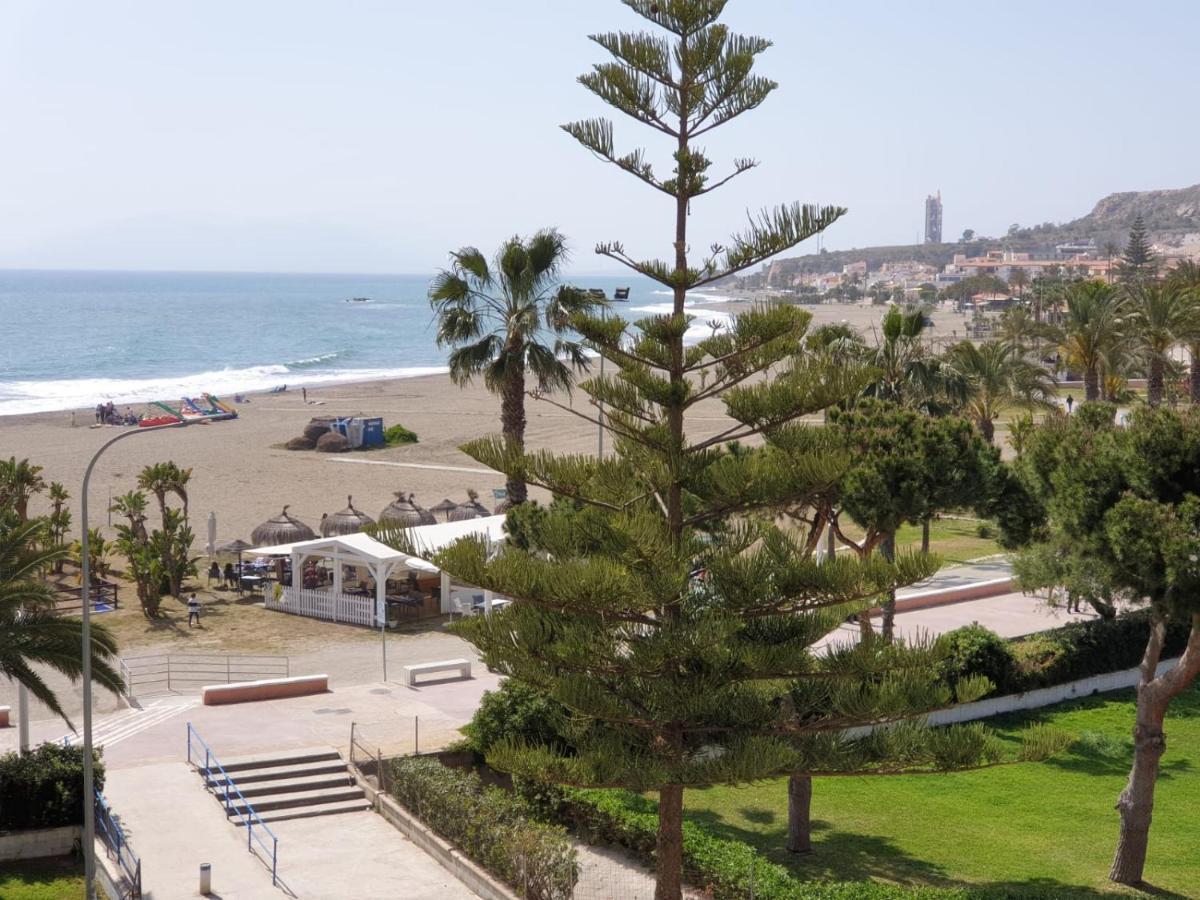 Bonito Apartamento En Primera Linea De Playa La Cala Del Moral Kültér fotó